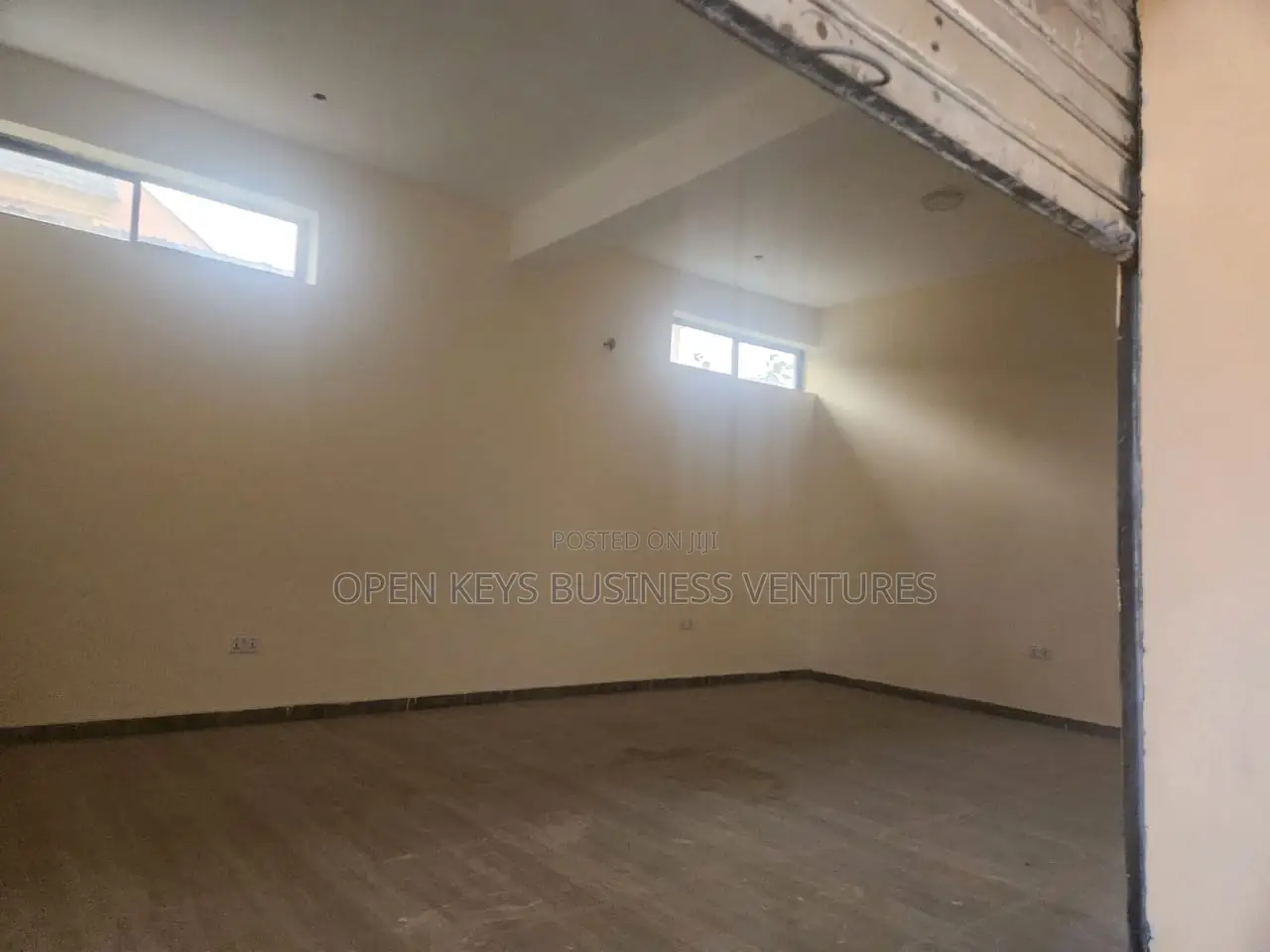 Units of Shops and Office Spaces in a Lucrative Area in Dugbe (Onireke)