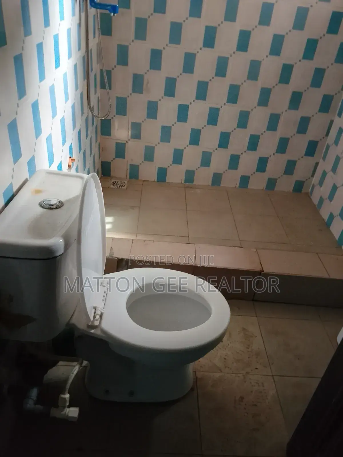 Furnished 3bdrm Block of Flats in Oreyo, Igbogbo for rent in Igbogbo