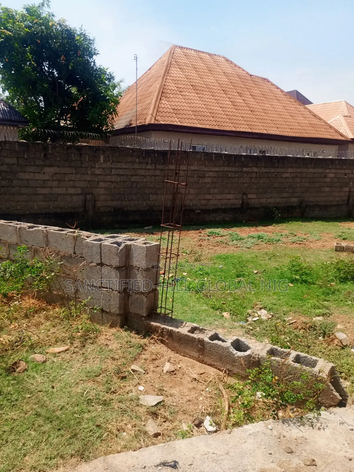 500sqm Land for Sale, Cofo at City College in Karu