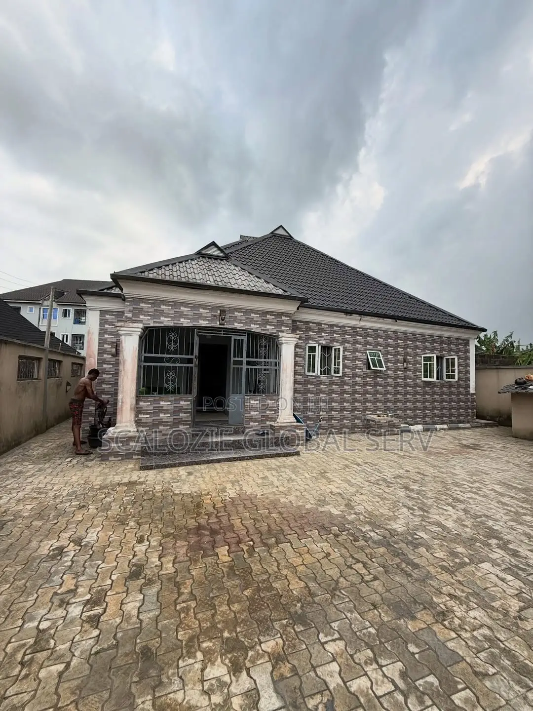 3bdrm Bungalow in Alakahia Port for sale in Port-Harcourt