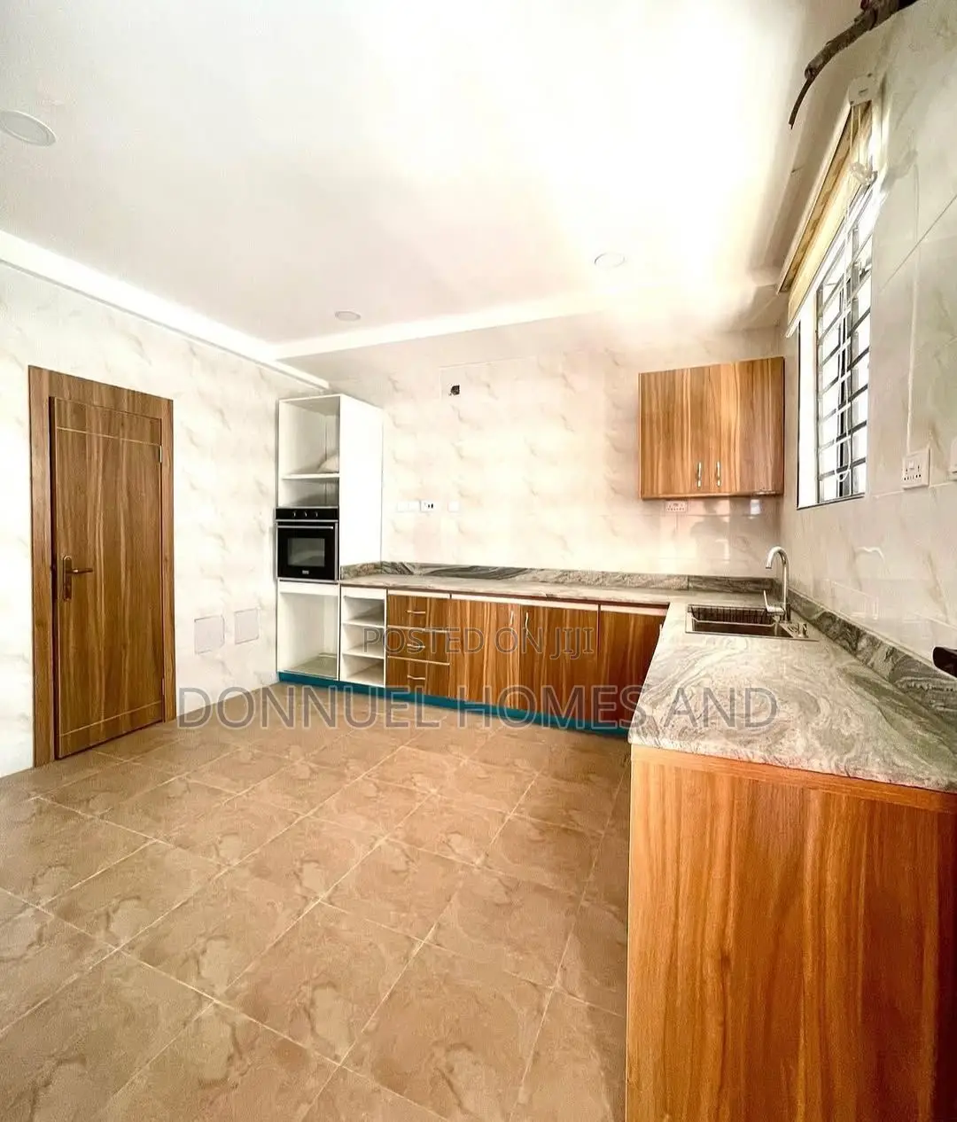Furnished 4bdrm Townhouse / Terrace in Ikate for rent in Ikate