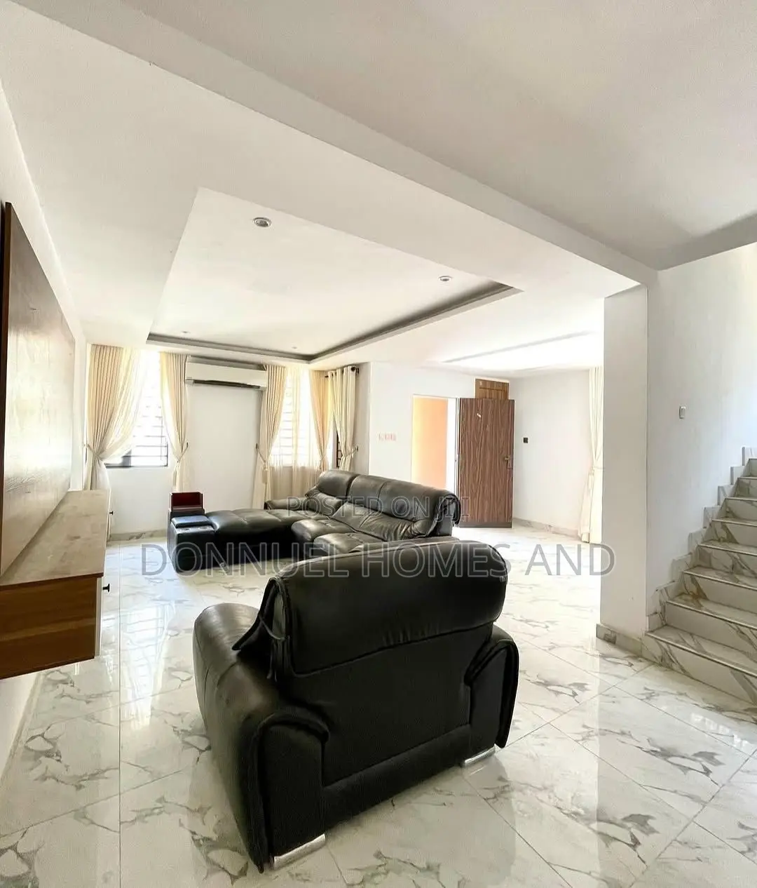 Furnished 4bdrm Townhouse / Terrace in Ikate for rent in Ikate