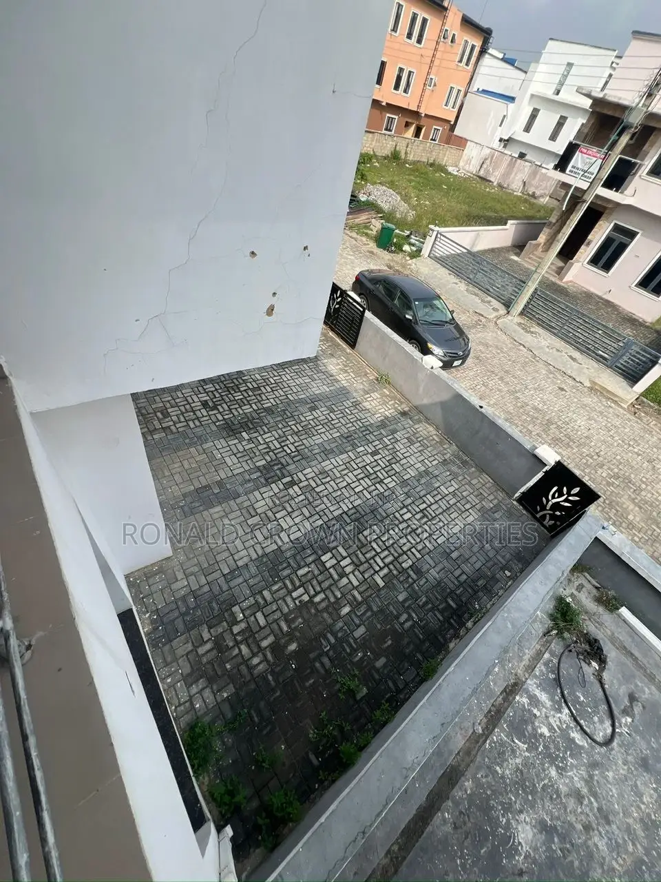 4bdrm Duplex in Ikota for rent in Ikota