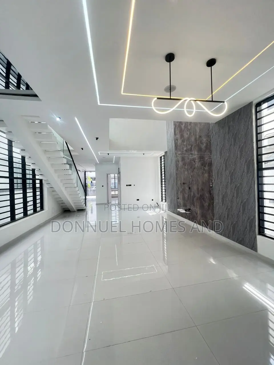 5bdrm Duplex in Ajah for sale in Ajah