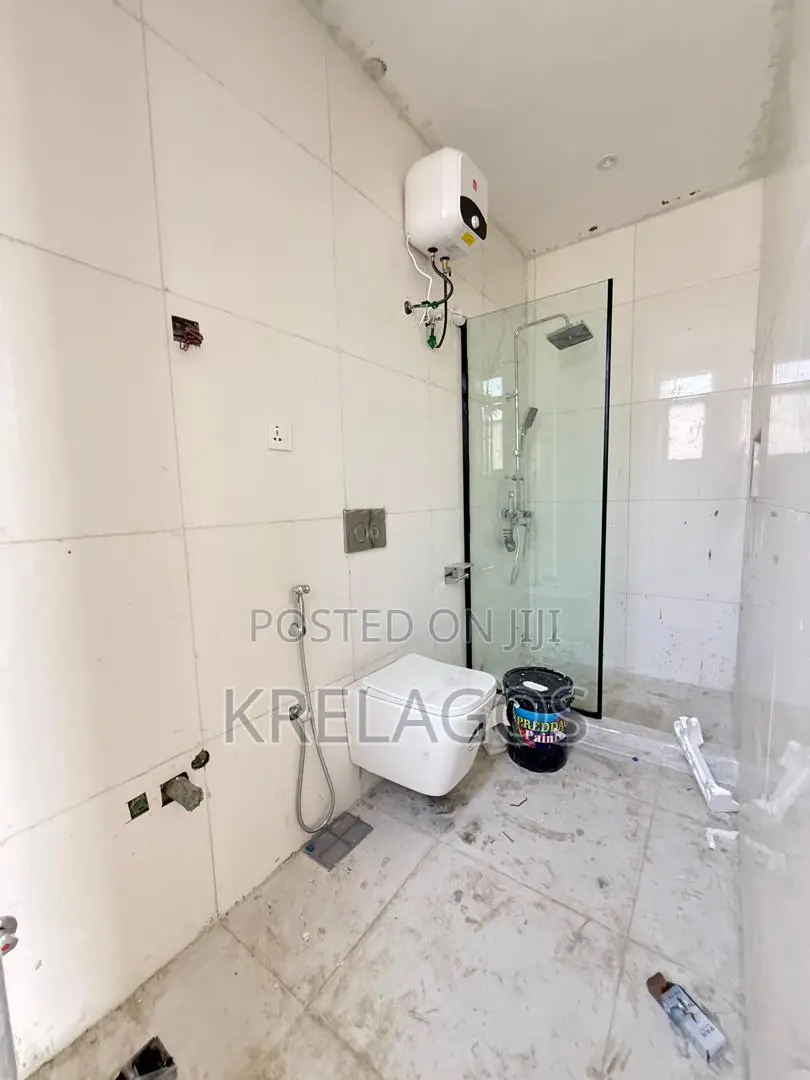 2bdrm Apartment in Ikate for sale in Ikate