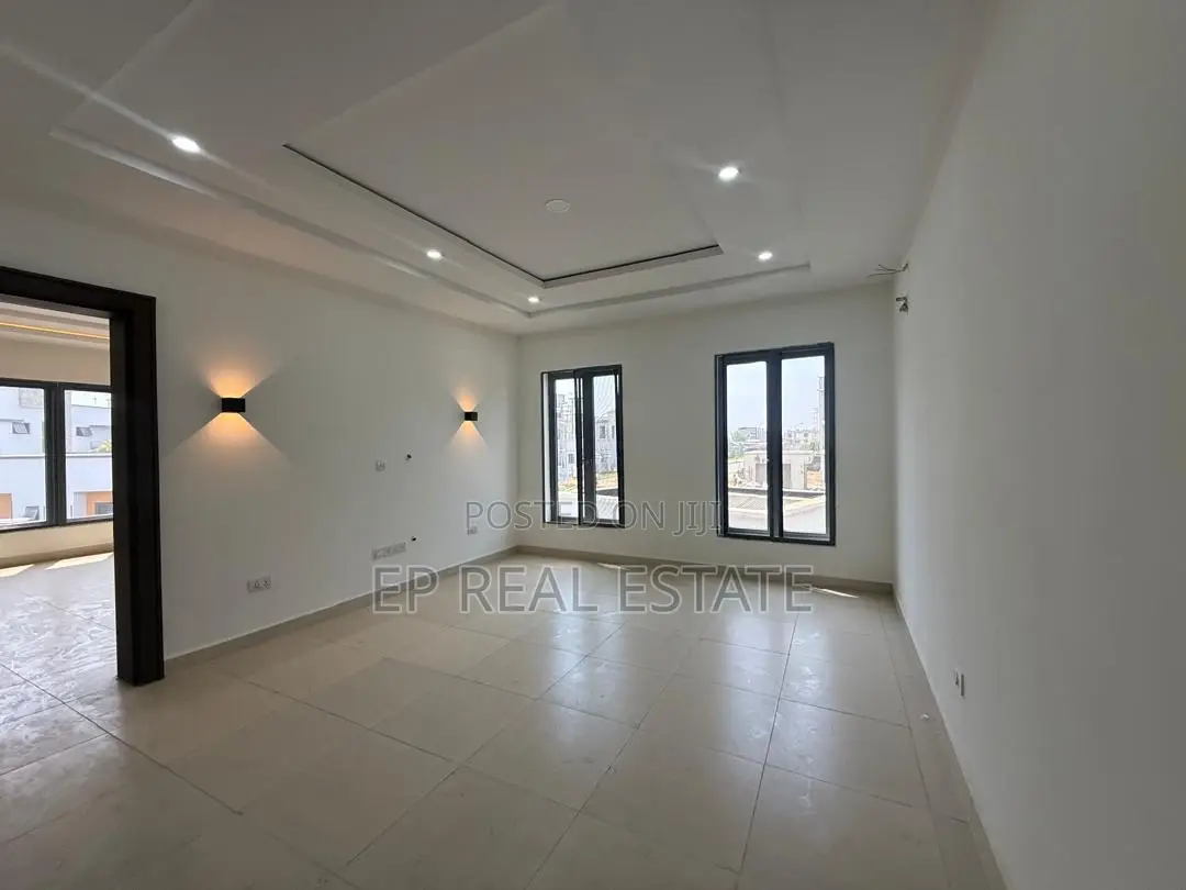 5bdrm Duplex in Wuye for sale in Wuye