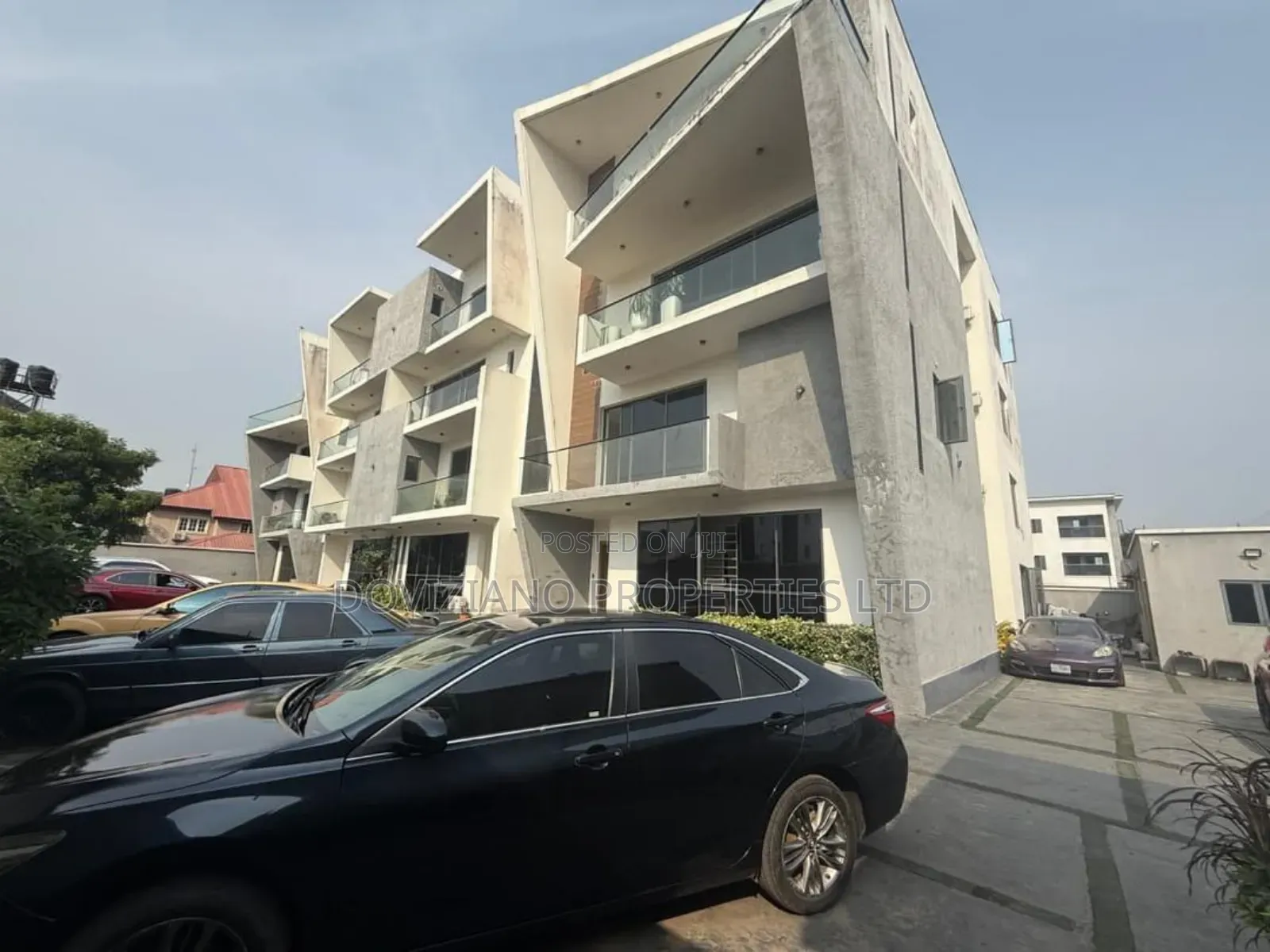 4bdrm Duplex in Lekki Phase 1 for sale in Lekki Phase 1