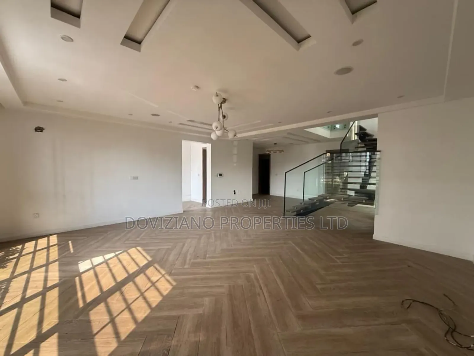 4bdrm Duplex in Lekki Phase 1 for sale in Lekki Phase 1