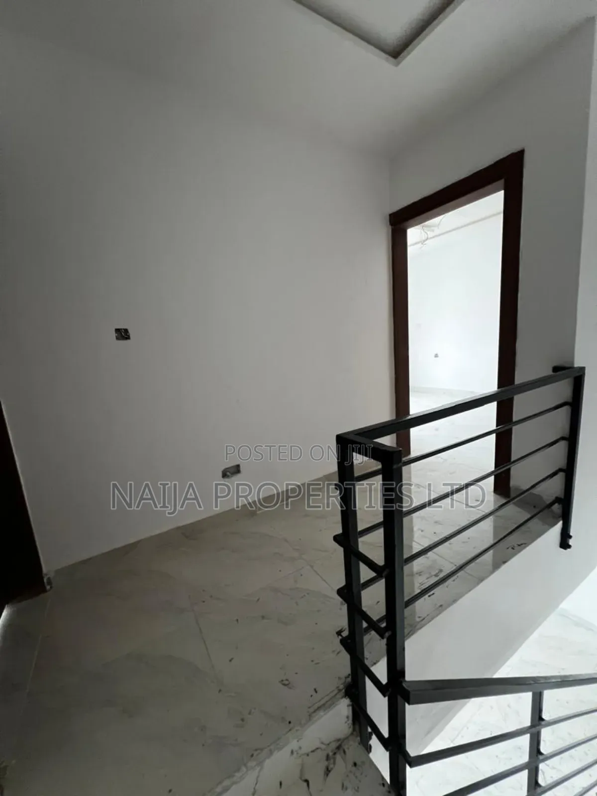 2bdrm Maisonette in Off Freedom Way., Lekki Phase 1 for rent in Lekki Phase 1