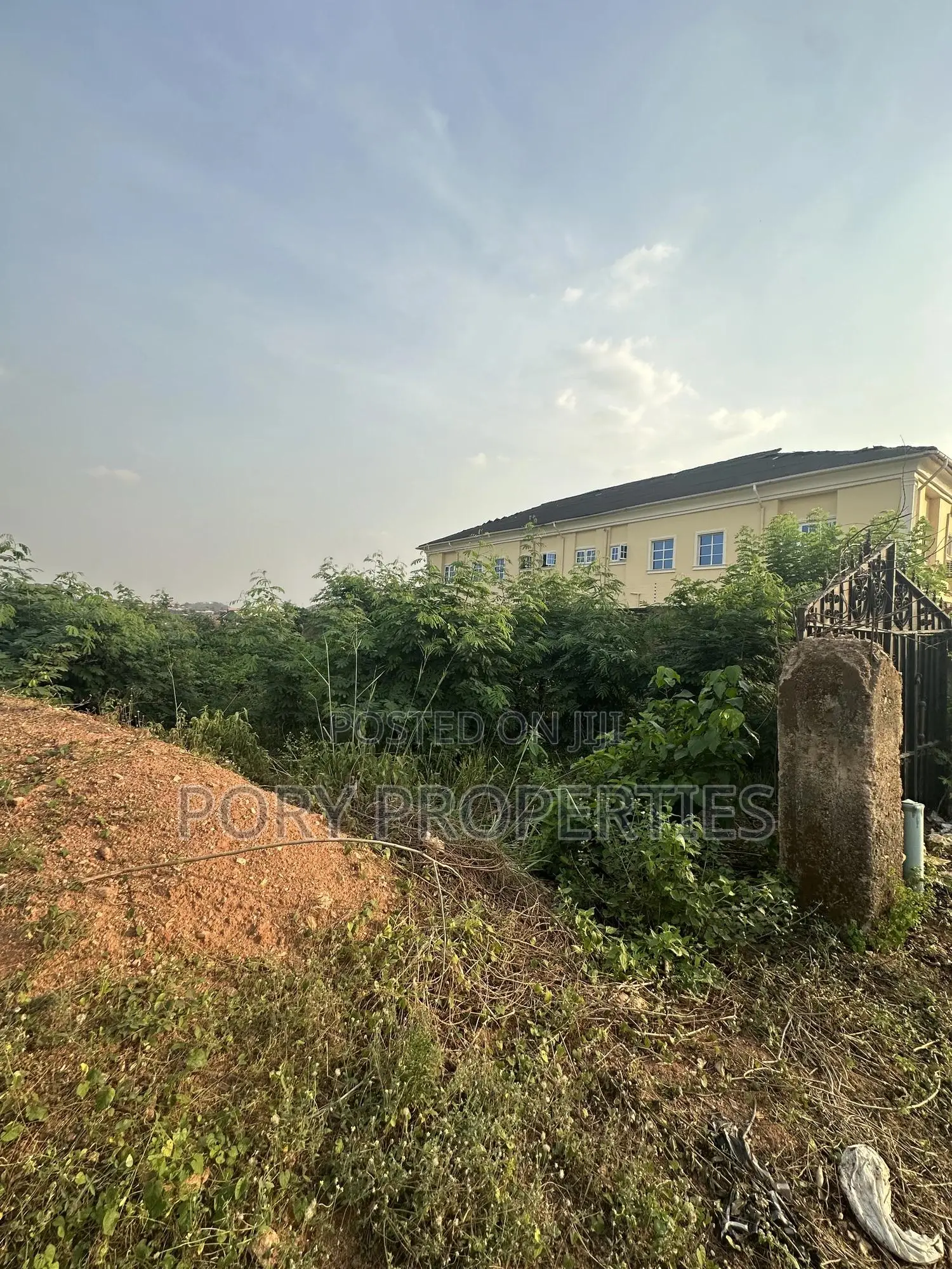 Residential Land for Sale in Ologuneru