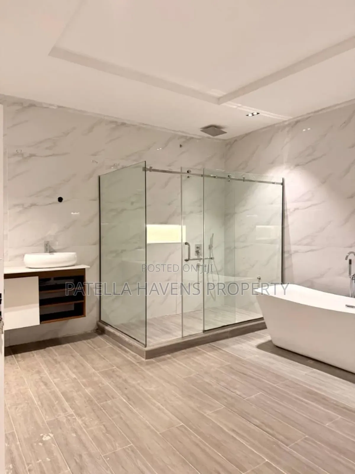 5bdrm Duplex in Idu for sale in Idu