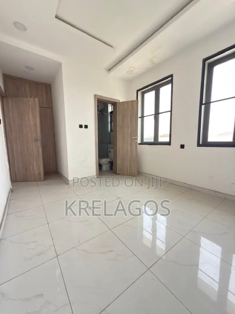 4bdrm Apartment in Thomas Estate for sale in Thomas Estate