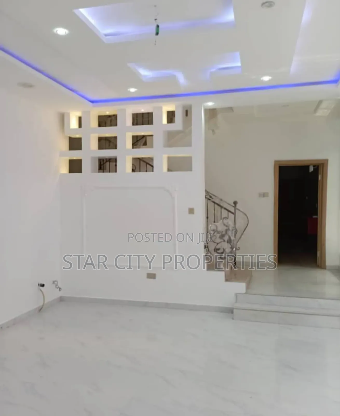 5bdrm Duplex in Omole Phase 1 for sale in Omole Phase 1