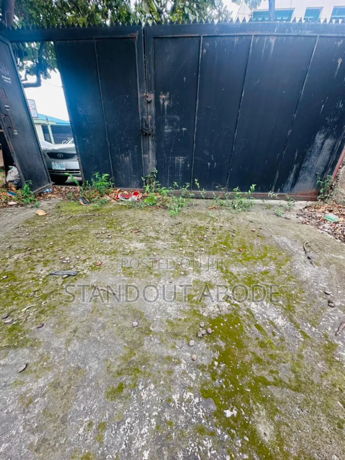 Dry Land 800sqm of Land Urgently for Sale in Agidingbi Ikeja in Agidingbi