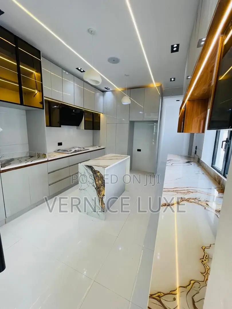 4bdrm Duplex in Ajah for sale in Ado / Ajah