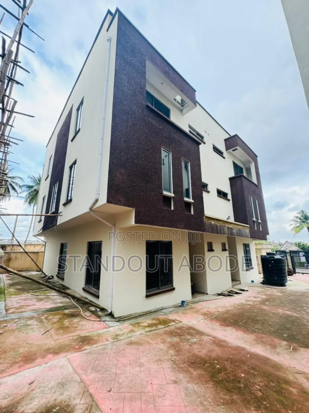 4bdrm Duplex in In An Eestate, Opebi for sale in Opebi