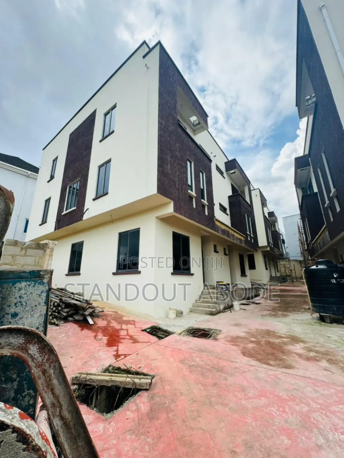 4bdrm Duplex in In An Eestate, Opebi for sale in Opebi
