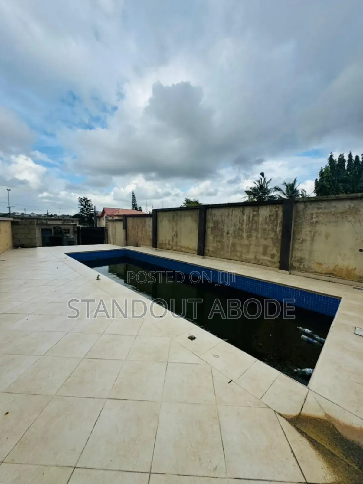 4bdrm Duplex in In An Eestate, Opebi for sale in Opebi