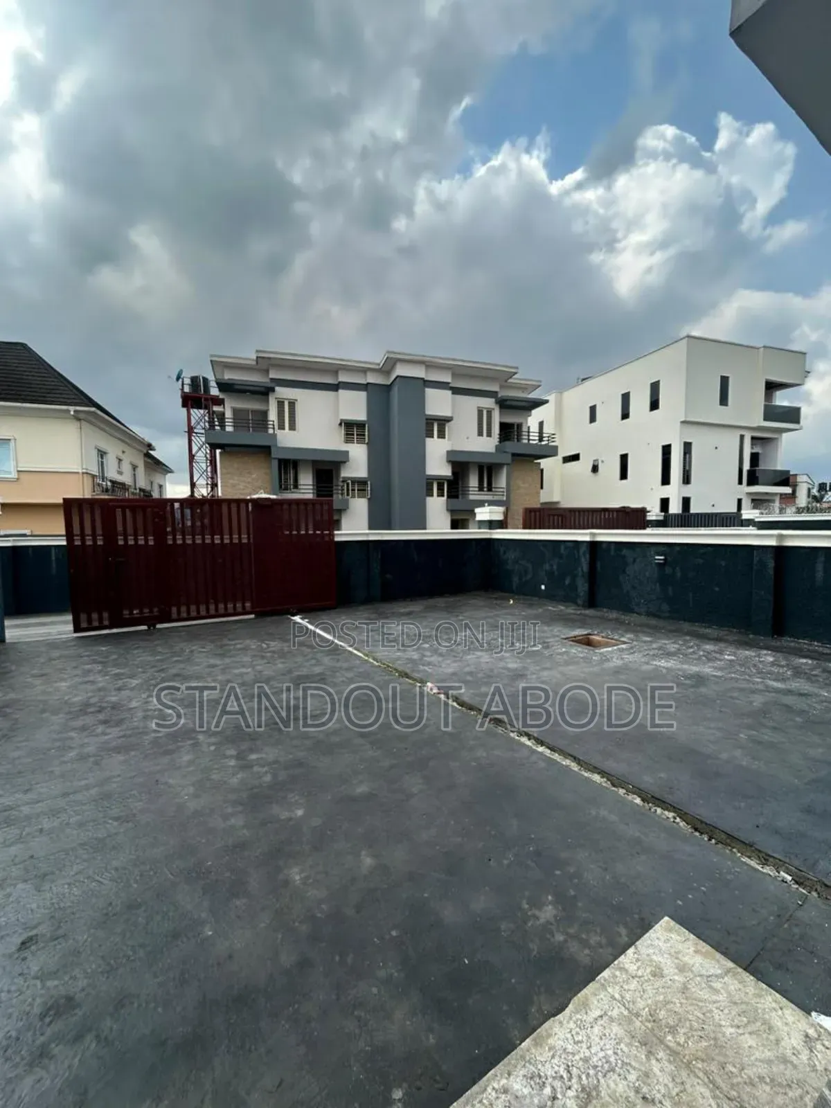 4bdrm Duplex in In An Estate, Ikeja GRA for sale in Ikeja GRA