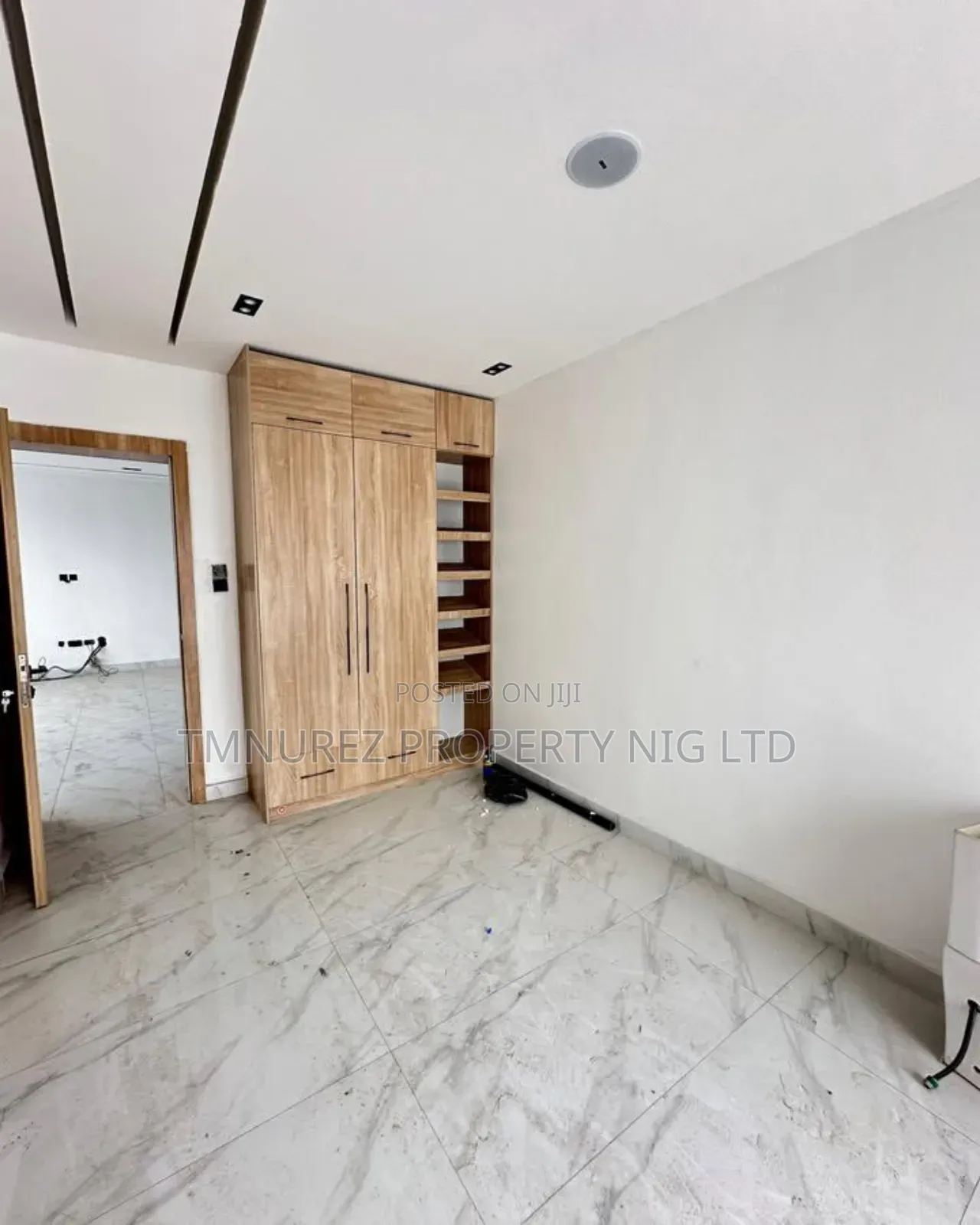 2bdrm Apartment in Lekki Phase1 for sale in Lekki Phase 1