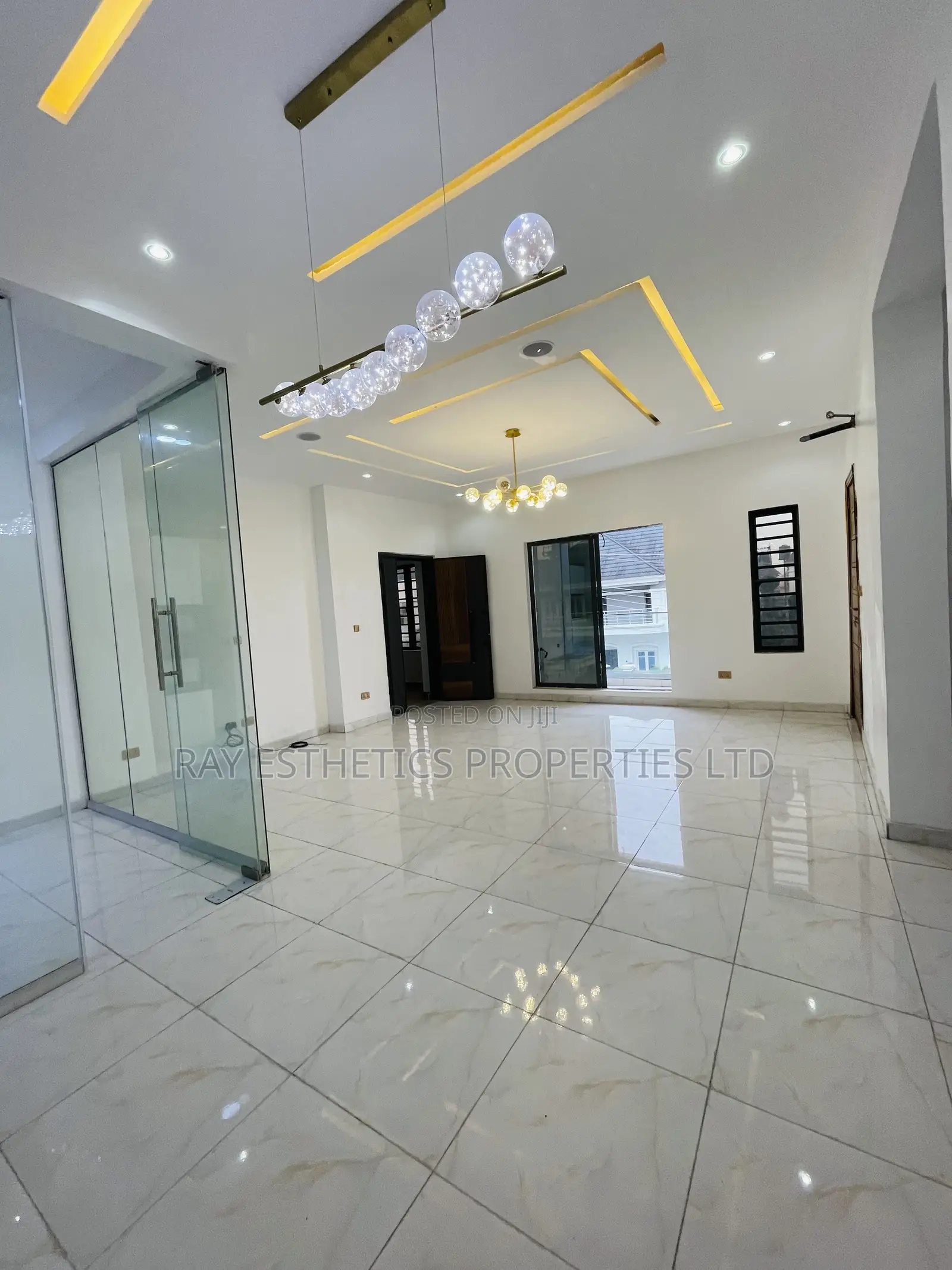 2bdrm Block of Flats in Idado Estate, Chevron for sale in Chevron