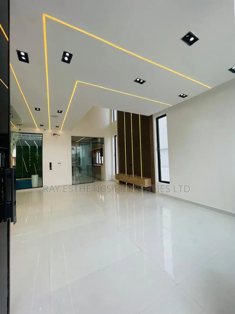 4bdrm Duplex in Lekki Palm City, Ado / Ajah for sale in Ado / Ajah