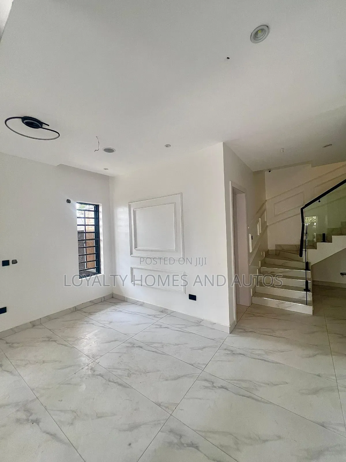 5bdrm Duplex in Omole Phase 1 for sale in Omole Phase 1