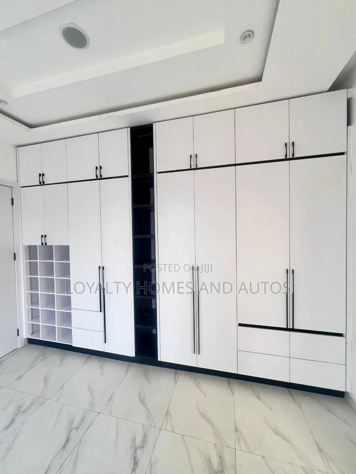 5bdrm Duplex in Omole Phase 1 for sale in Omole Phase 1