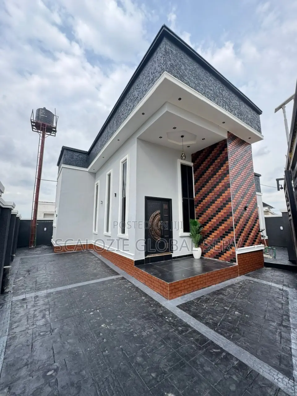 3bdrm Bungalow in Omachi , Rumuodomaya for sale in Port-Harcourt