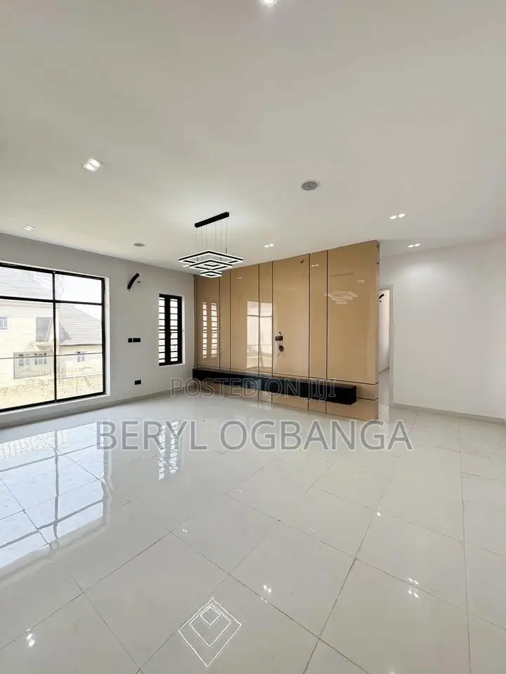 2bdrm Apartment in Ologolo for sale in Ologolo