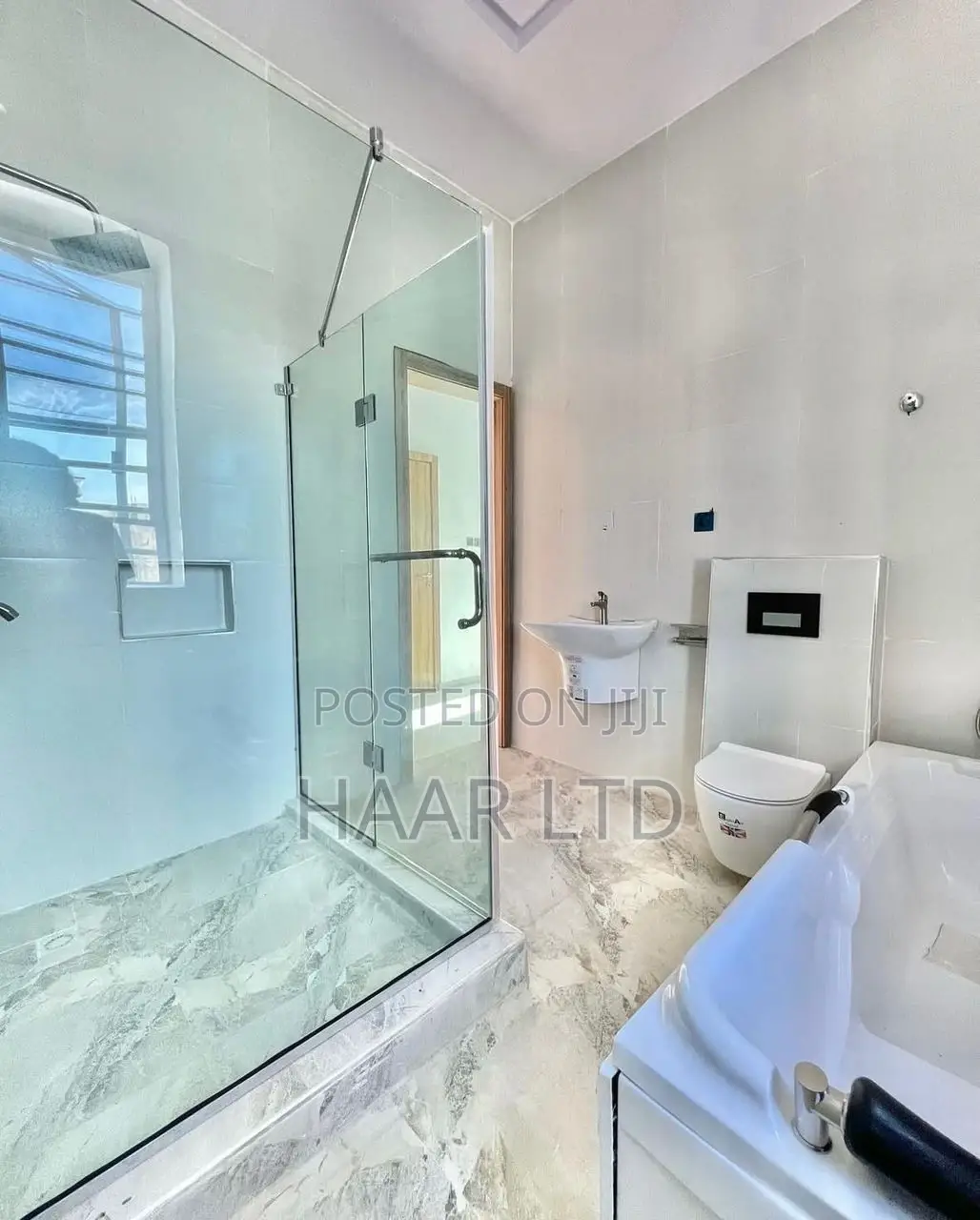 4bdrm Duplex in Lekki Phase 2 for sale in Lekki Phase 2