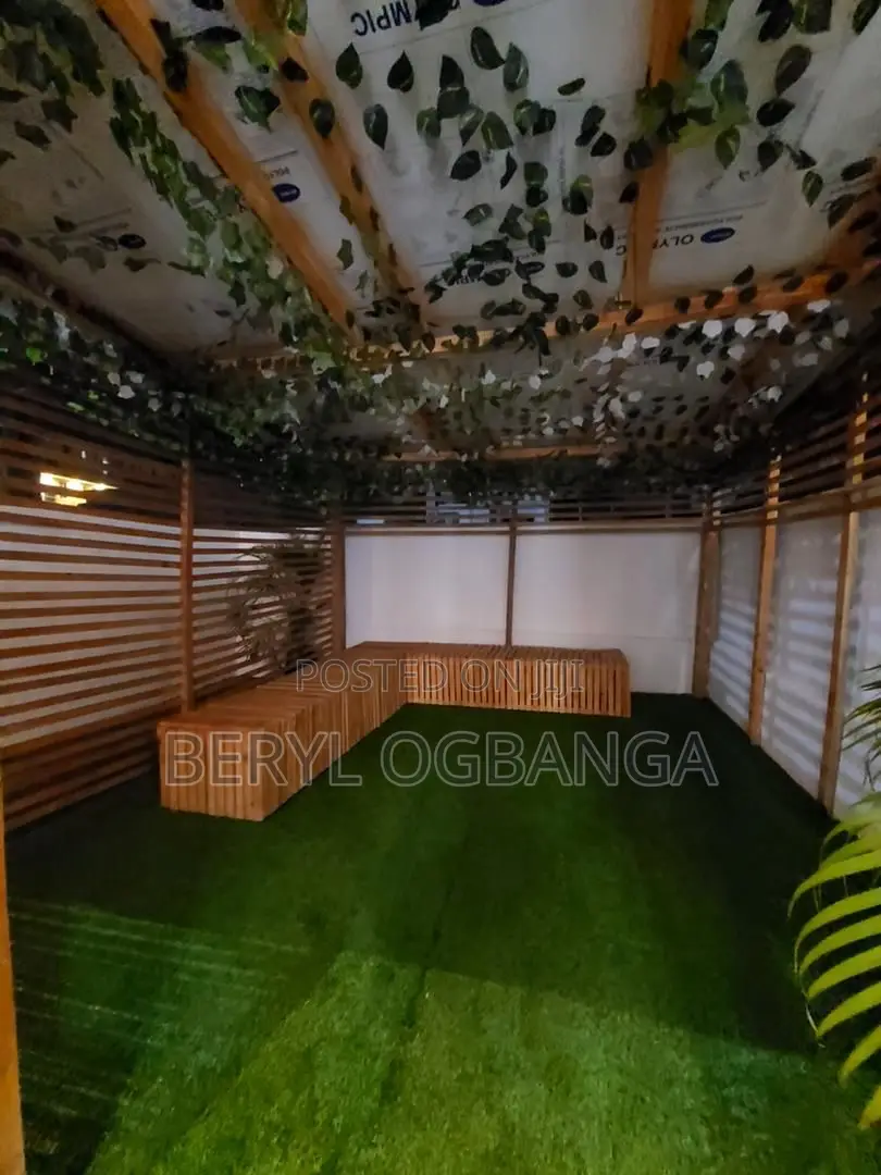 5bdrm Duplex in Ikota for sale in Ikota
