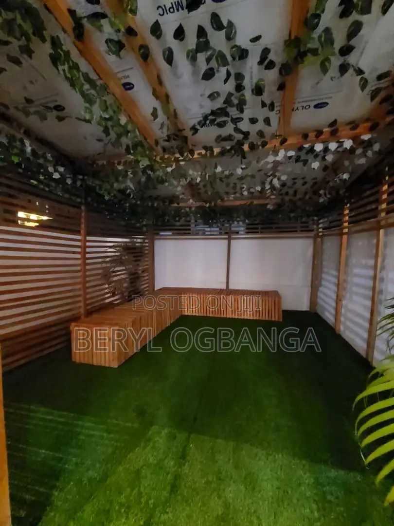 5bdrm Duplex in Ikota for sale in Ikota