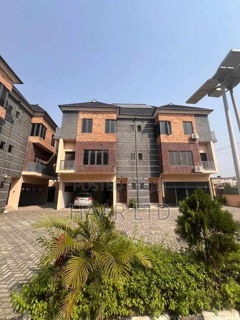 4bdrm Duplex in Ikate for sale in Ikate