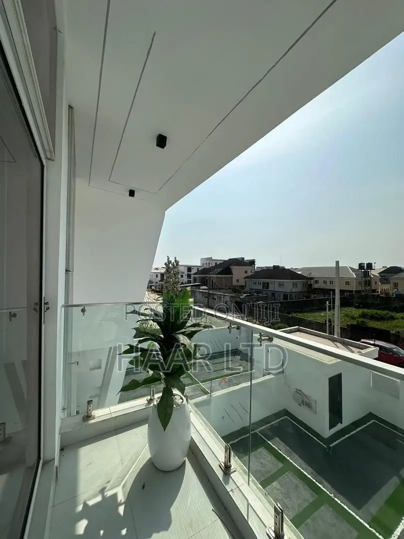5bdrm Duplex in Ologolo for sale in Ologolo