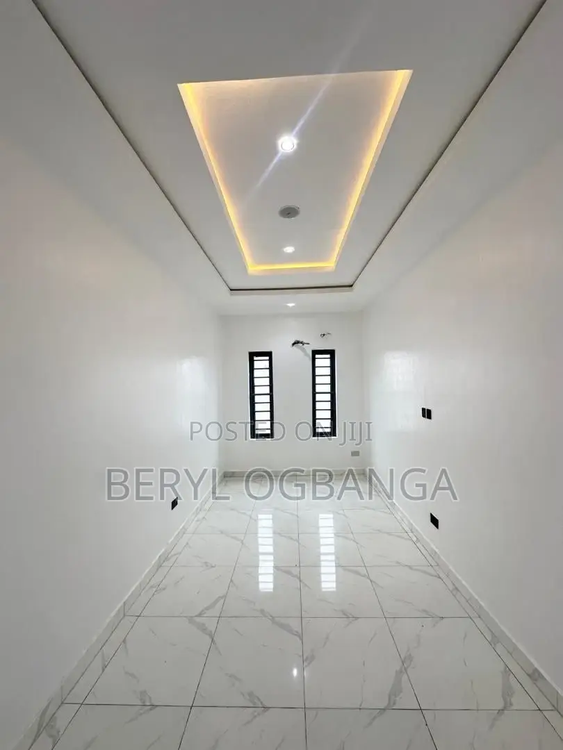 5 Bedroom Fully Detached Duplex in Ologolo