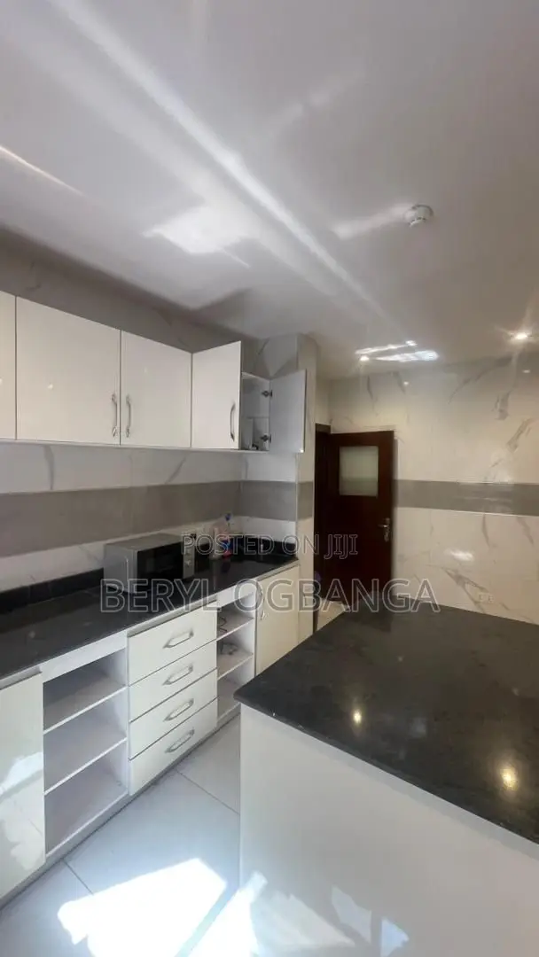 4bdrm Apartment in Banana Island for rent in Banana Island