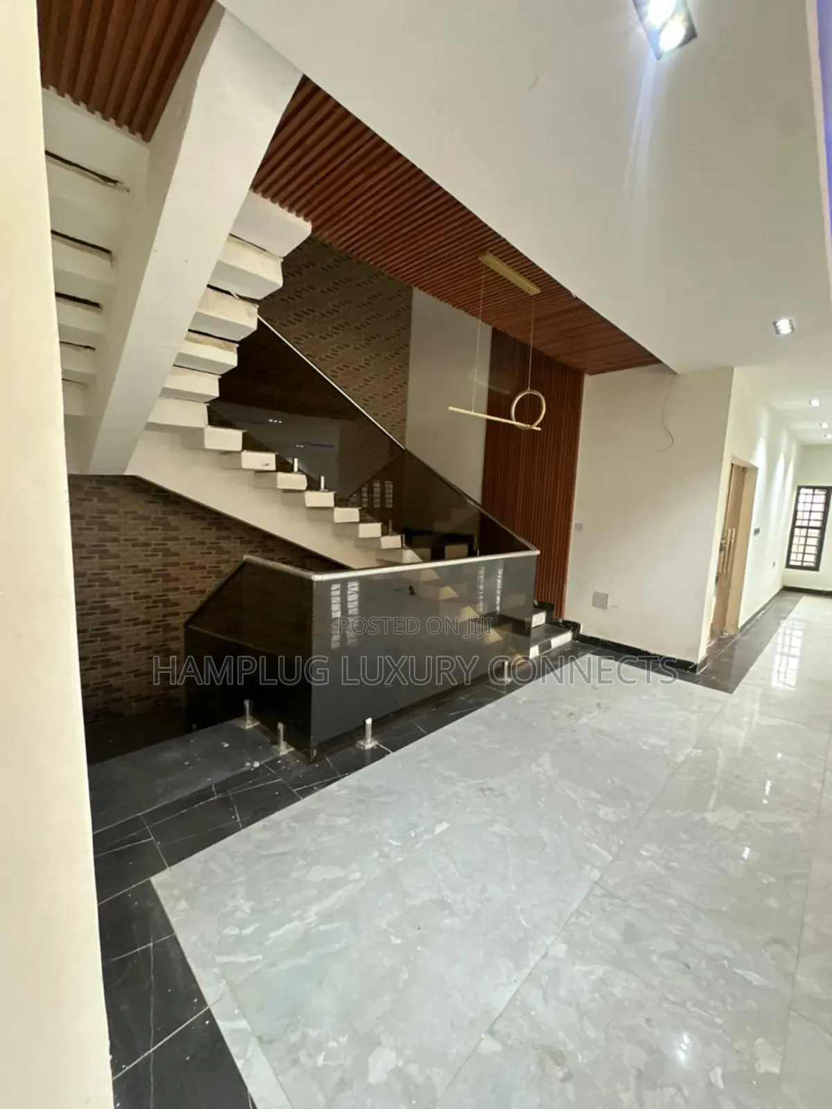 Furnished 5bdrm Apartment in Wuye for sale in Wuye