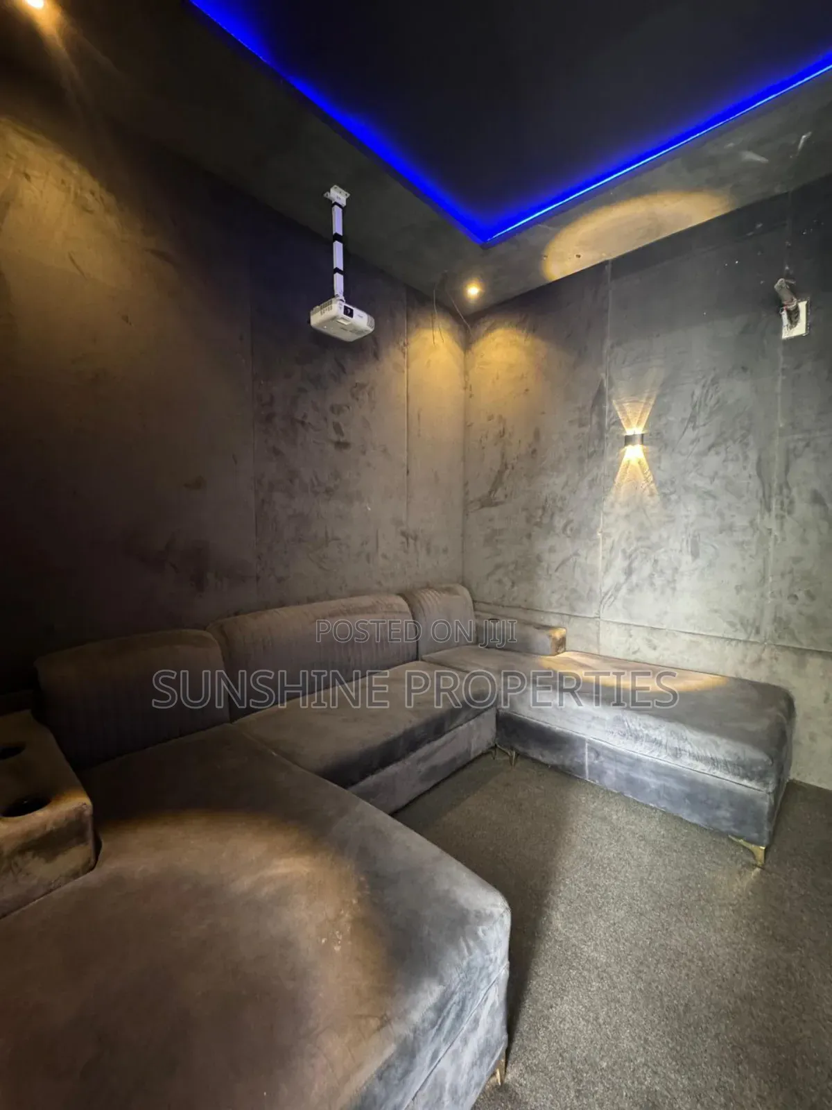 5bdrm Duplex in Osapa london for sale in Osapa london