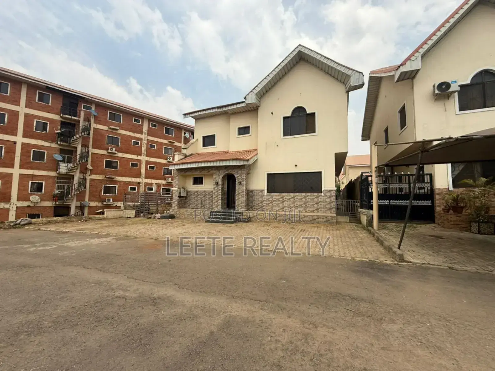 4bdrm Duplex in Katampe (Main) for sale in Katampe (Main)