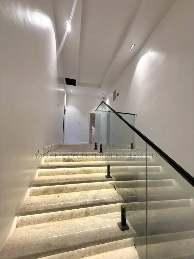 Furnished 5bdrm House in Idu Industrial for sale in Idu Industrial