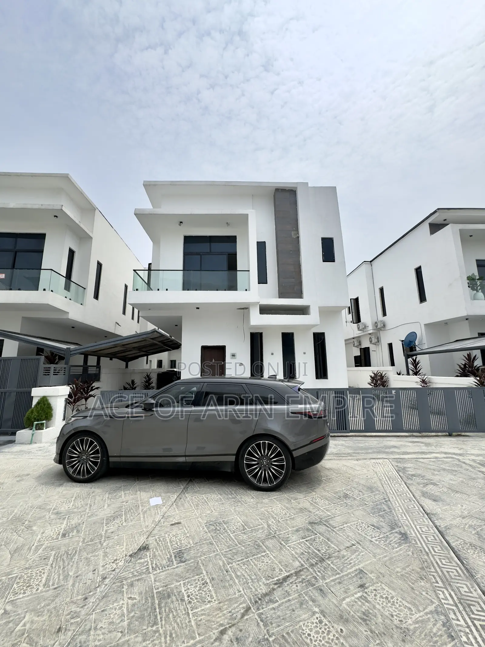 5bdrm Duplex in Orchid, Ikota for sale in Ikota