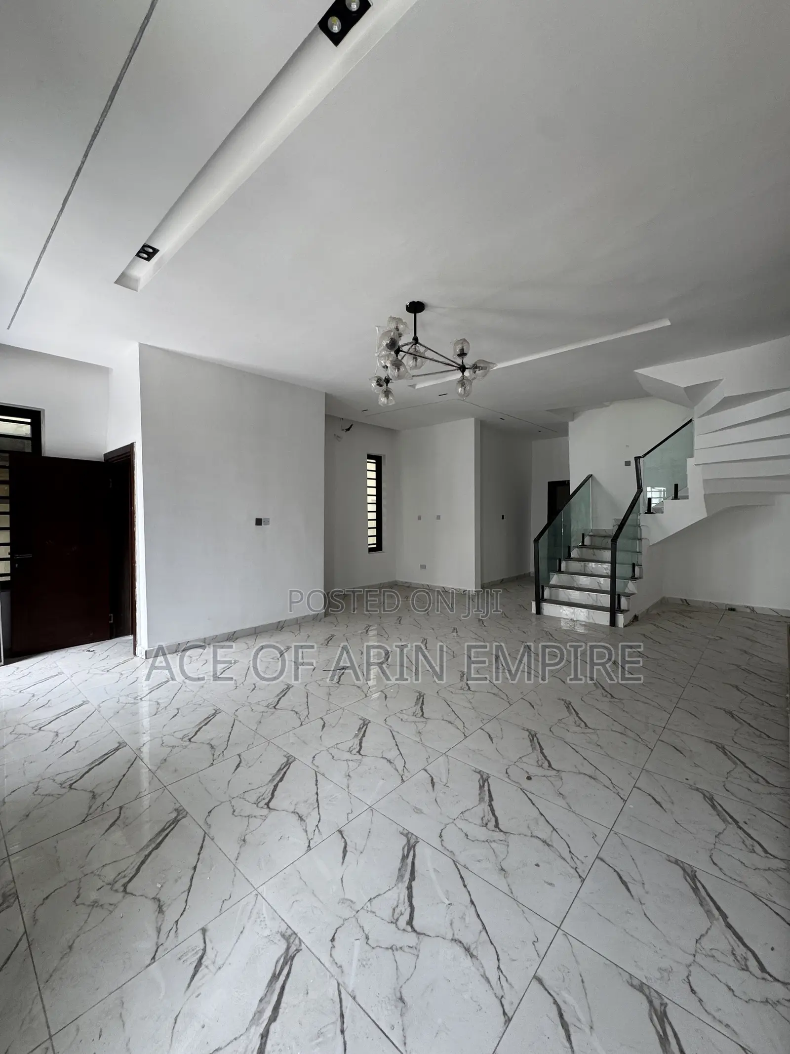 5bdrm Duplex in Orchid, Ikota for sale in Ikota