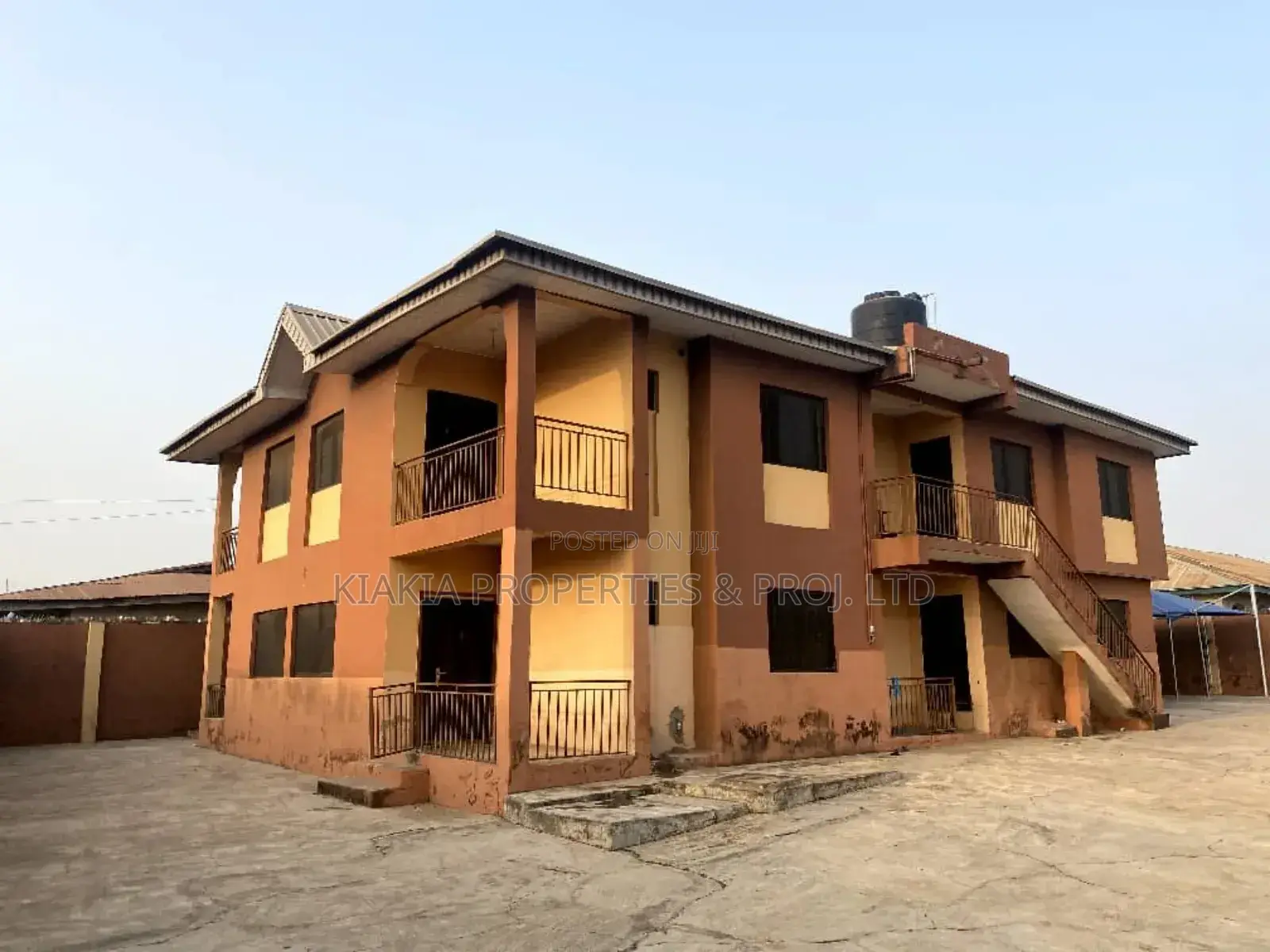 8bdrm Block of Flats in Onilu Estate, Moniya for sale in Moniya