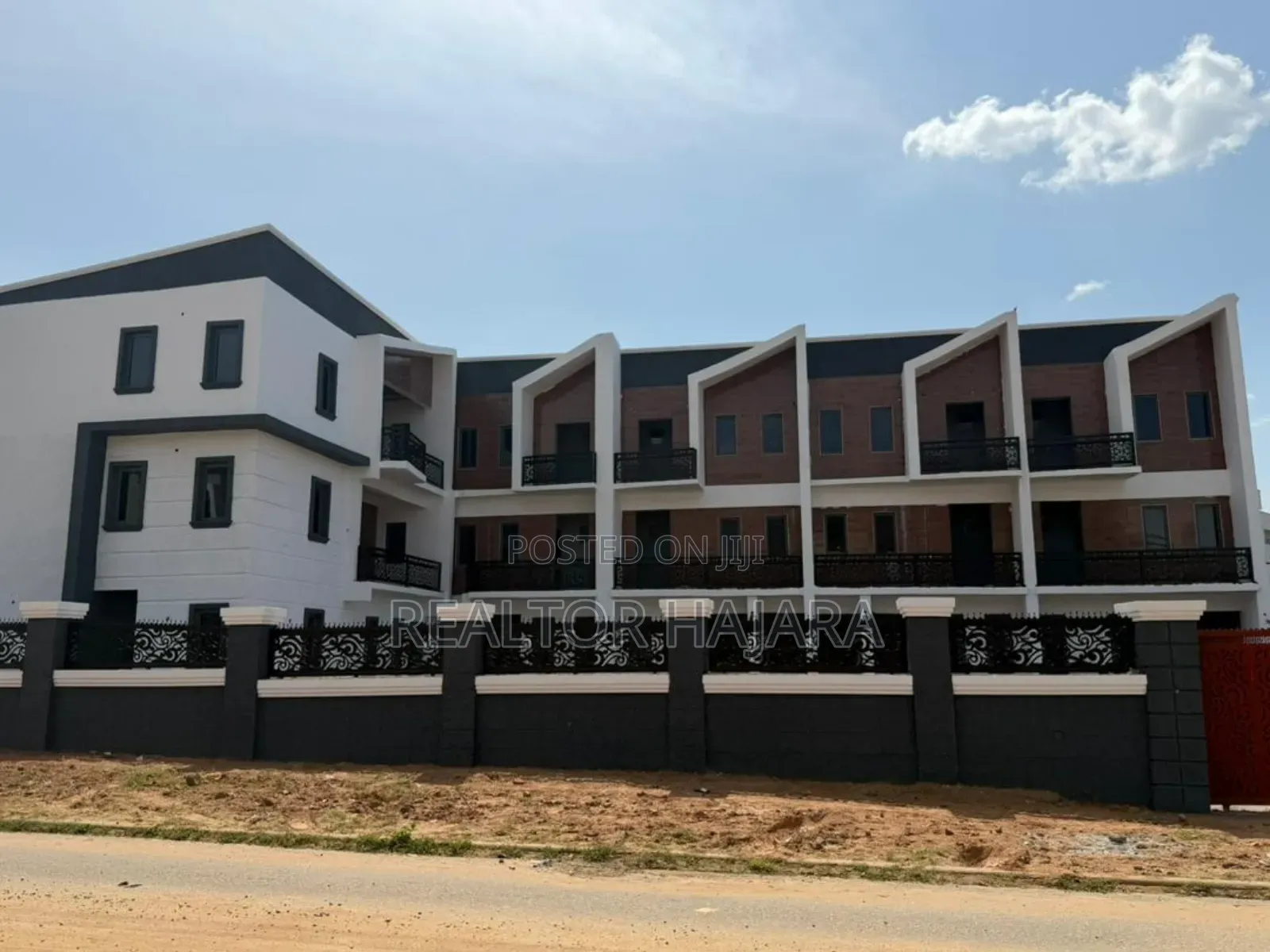 Furnished 10bdrm Apartment in Guzape for sale in Guzape District