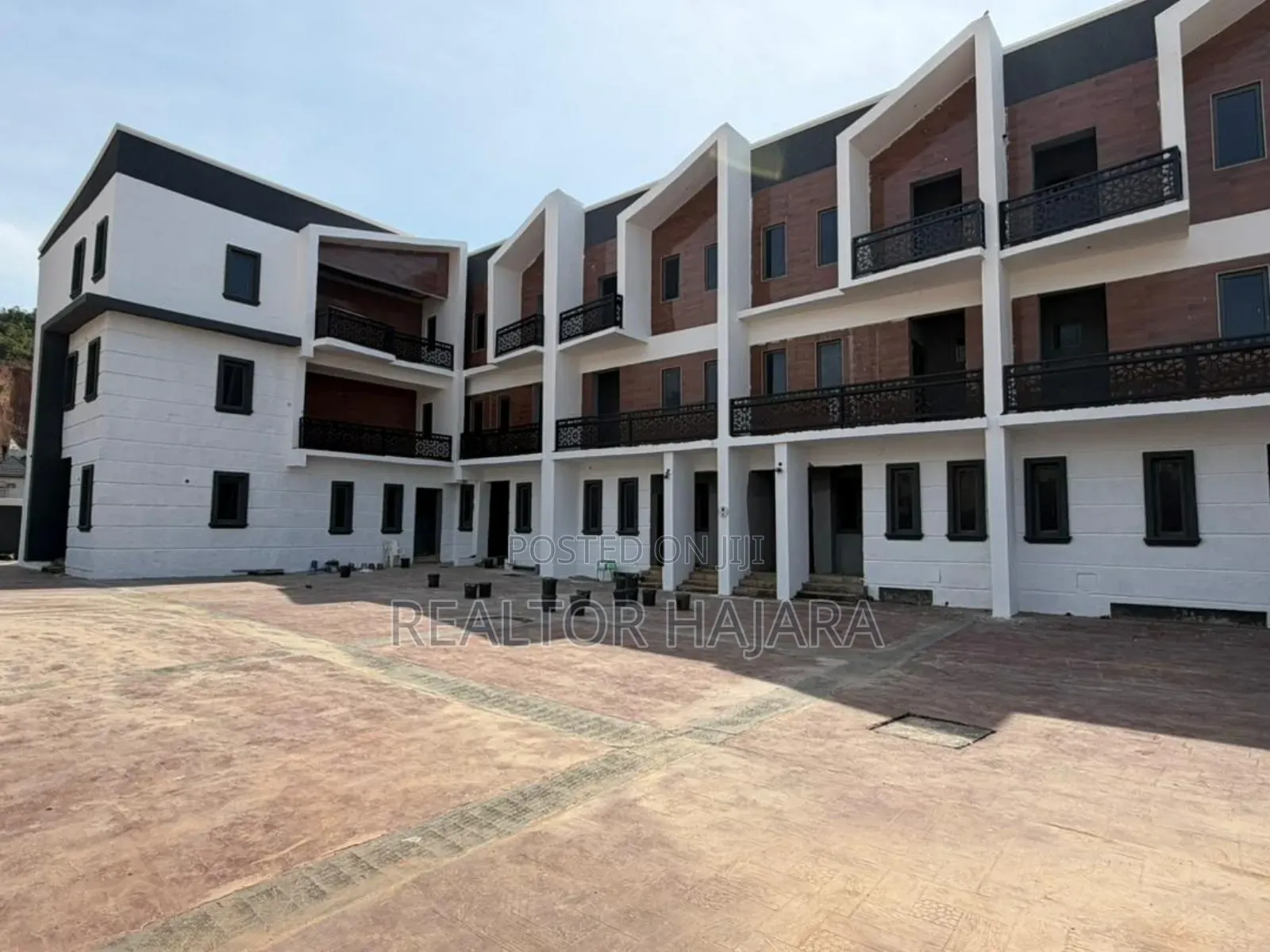Furnished 10bdrm Apartment in Guzape for sale in Guzape District