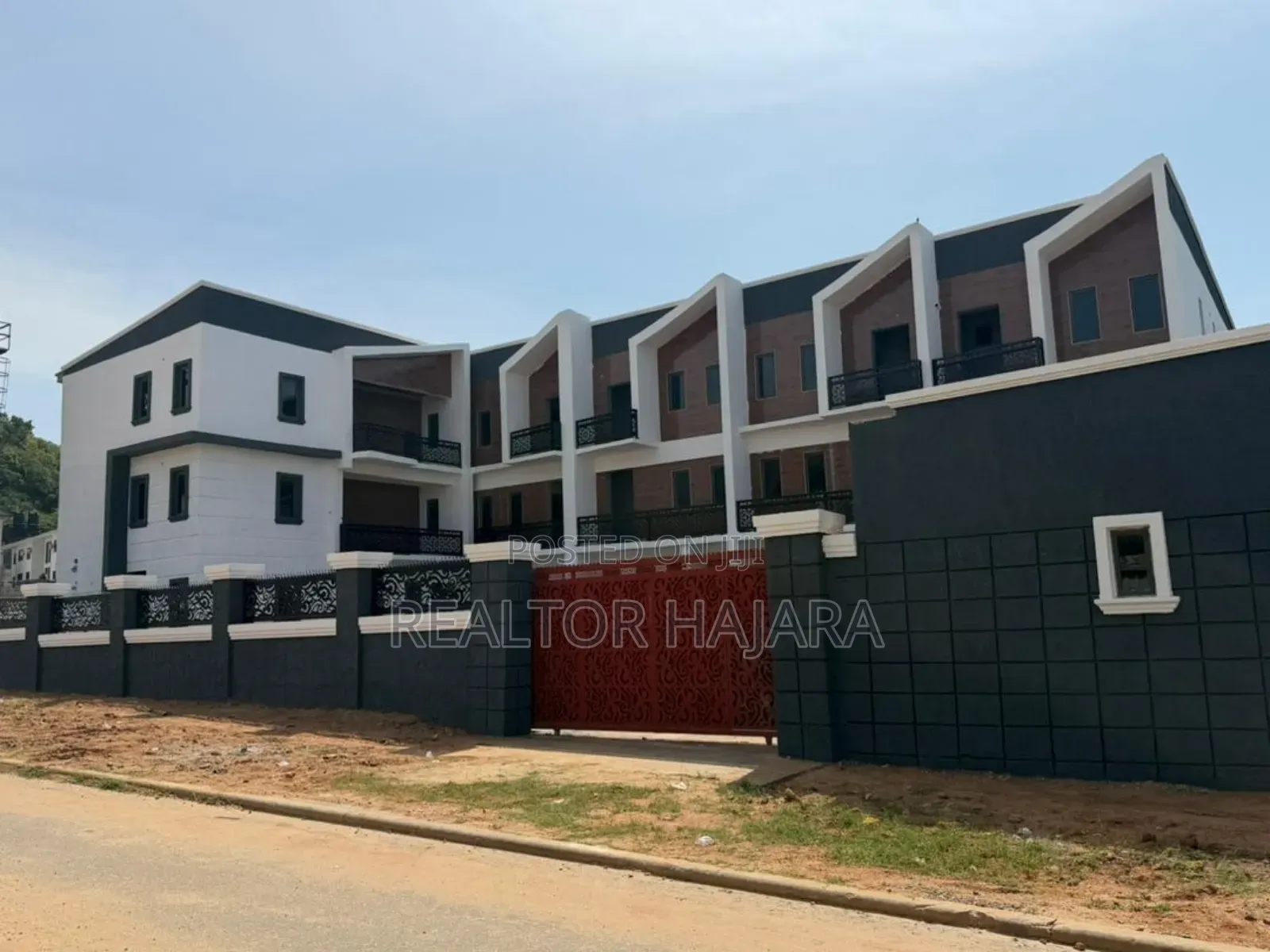 Furnished 10bdrm Apartment in Guzape for sale in Guzape District