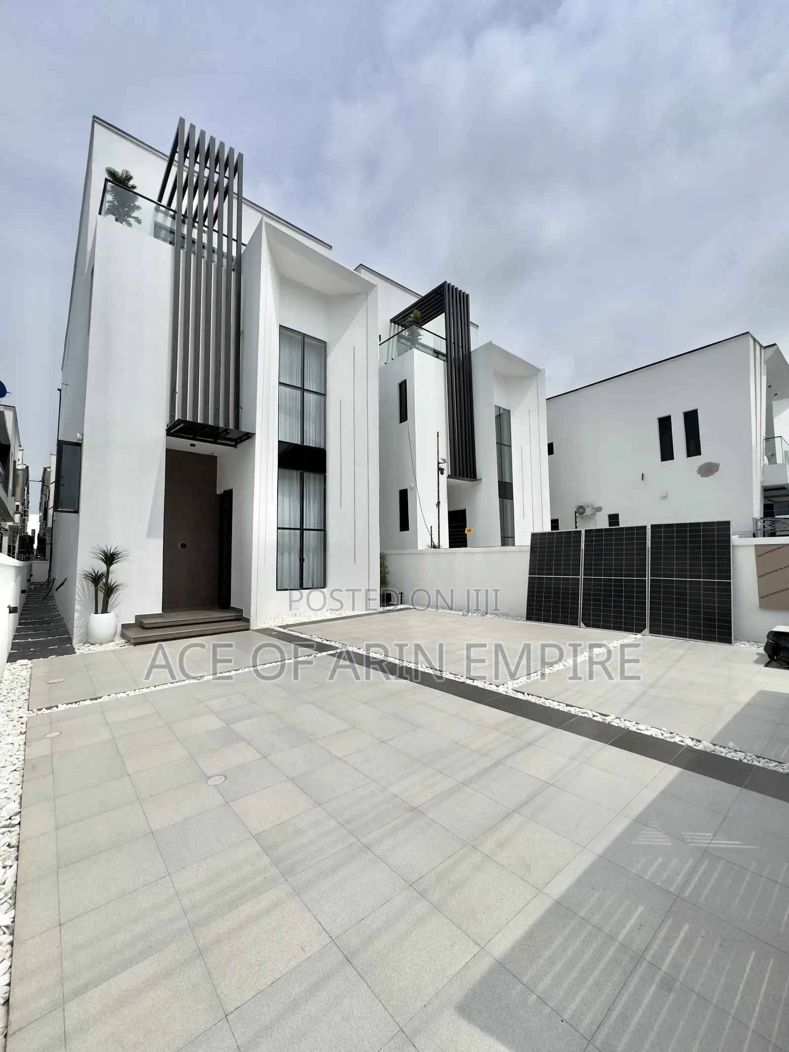 5bdrm Duplex in Orchid, Ikota for sale in Ikota