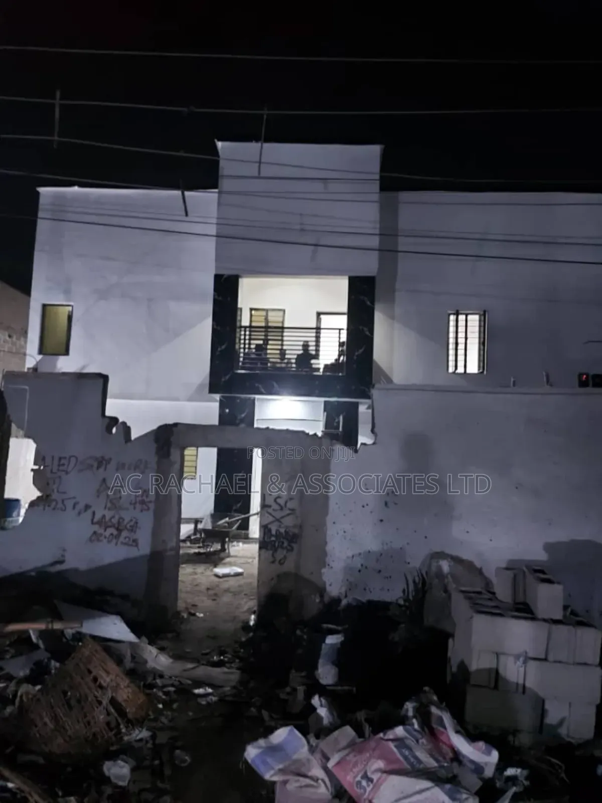 5bdrm Duplex in Ago Palace for sale in Ago Palace