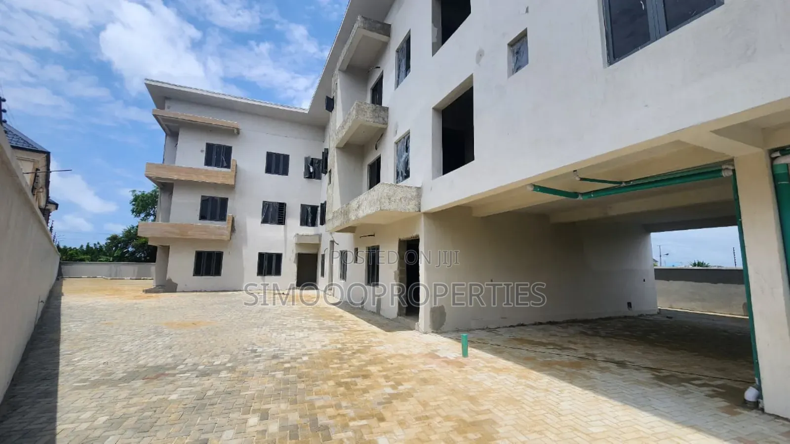 3bdrm Block of Flats in Lekki Scheme 11, Ajah for sale in Ajah